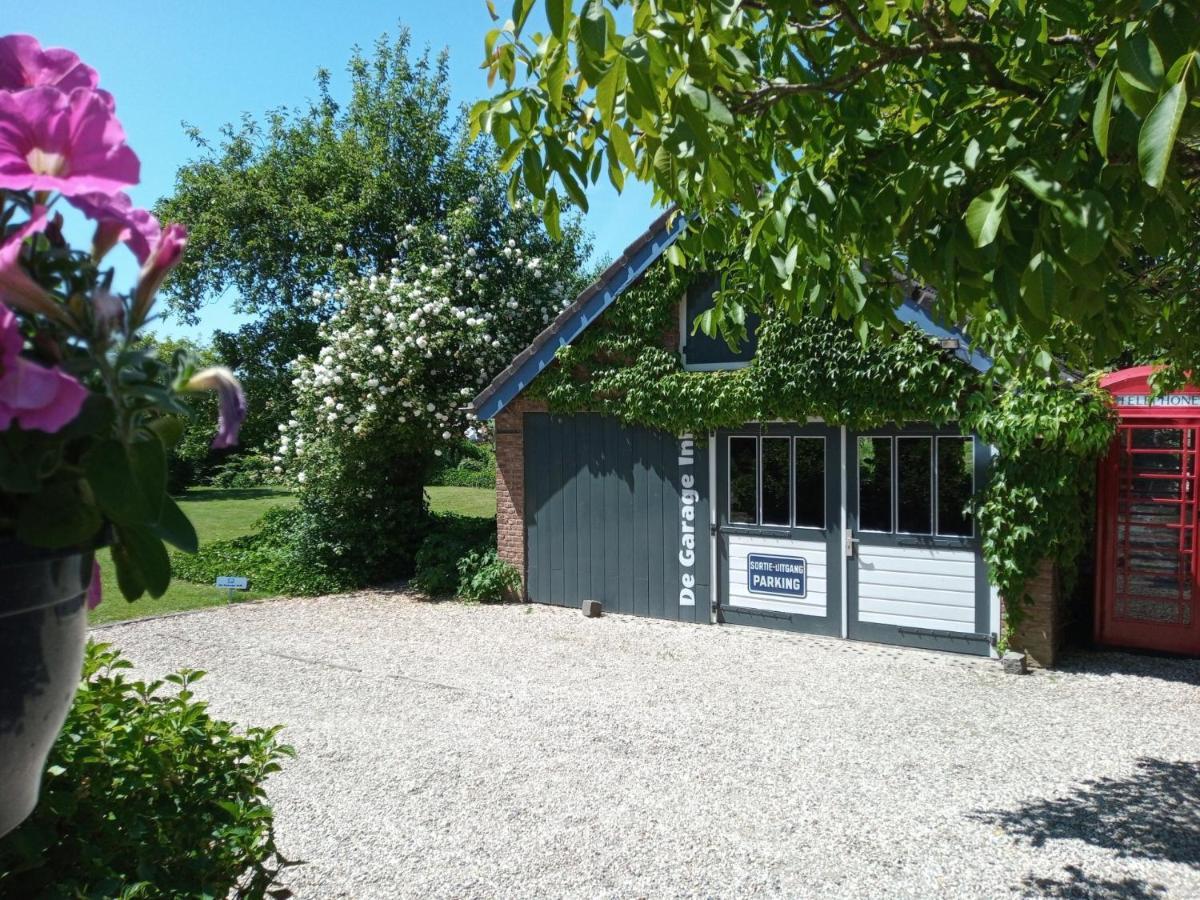 Hank Holiday Cottage De Garage Inn מראה חיצוני תמונה