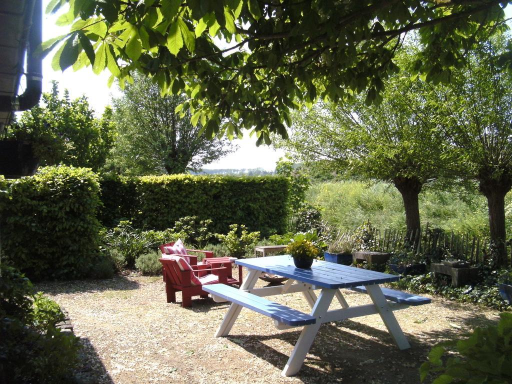 Hank Holiday Cottage De Garage Inn מראה חיצוני תמונה